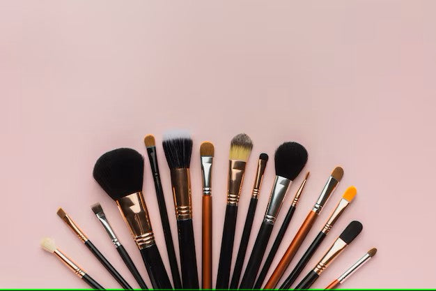 How to Use Makeup Brushes for Beginners: A Comprehensive Guide